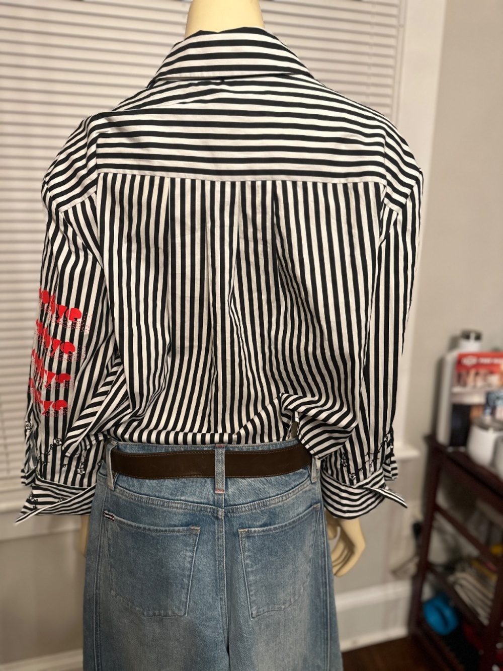 Pam Embroidered Oversize Shir - Picture 5 of 8